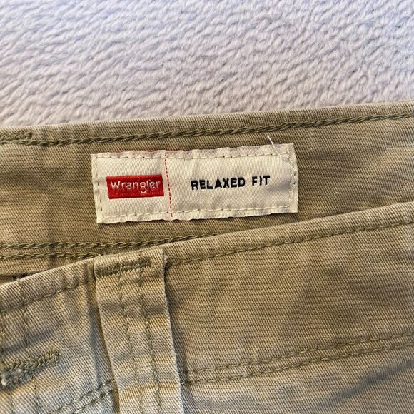 Wrangler Mens Khaki Cargo Shorts Size 48 Cotton Blend Durable - Picture 11 of 13